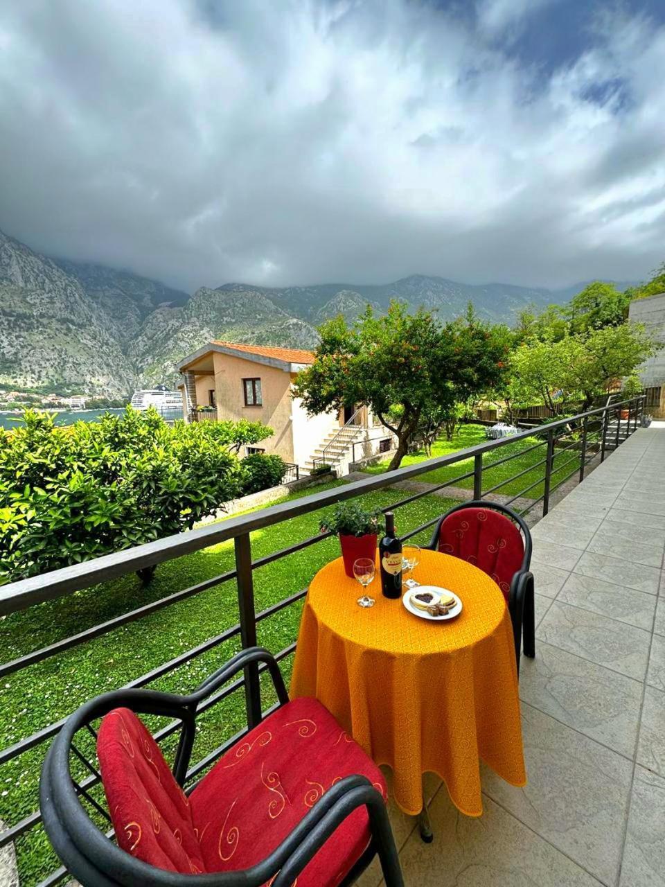 Apartments Andrija Kotor Zewnętrze zdjęcie